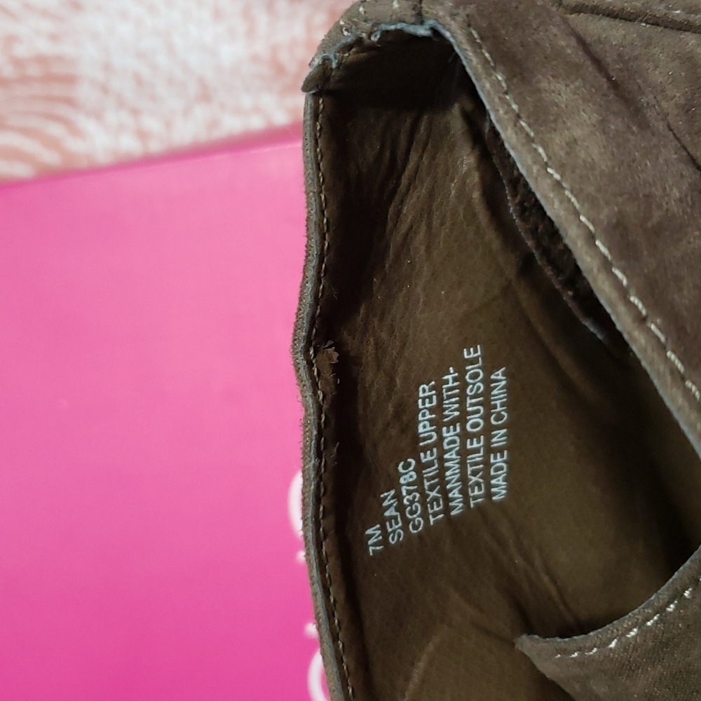 Boots - Picture 5 of 5